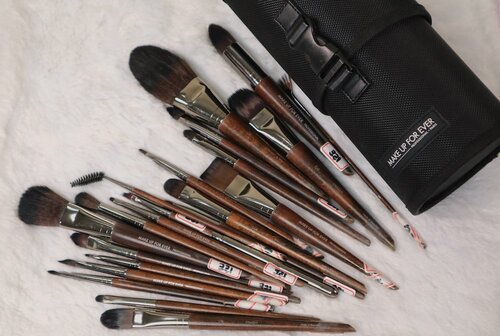 Makeup Forever Brush Sets Review